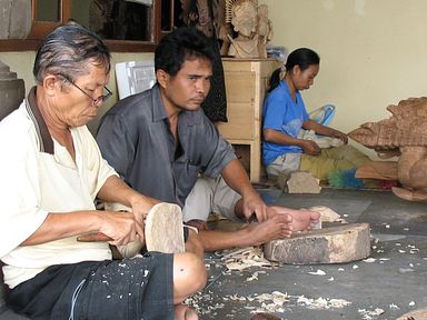 Bali - Holzschnitzer