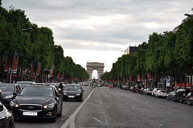 Paris - Avenue des Champs-Elysees