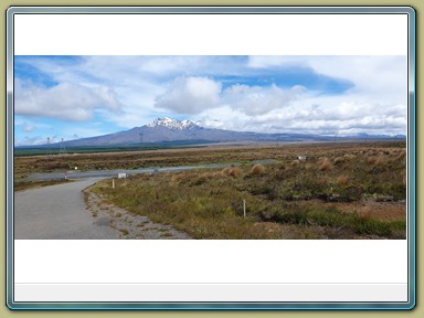 Mount Ruapehu, New Zealand Highway 1