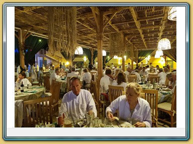 The Breakers Diving & Surfing Lodge
- Oriental Night in Galabeya Kleidung -