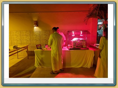 The Breakers Diving & Surfing Lodge
- Oriental Night in Galabeya Kleidung -