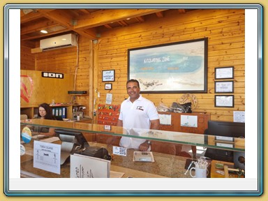 "Behind the Scenes" Tour mit Stefan.
- Kite House -