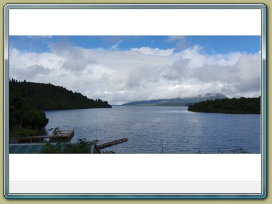 Tarawera + Lakes Sightseeing Tour (Lake Tikitapu. Lake Okareka, Lake Tarawera) 